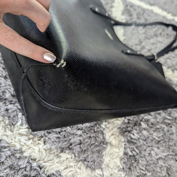 Coach F57668 Reversible City Tote in Tea Rose Floral and Black Multi Color - Picture 5 of 13